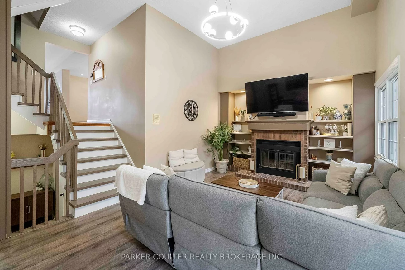 3, Warbrick, Bolton North, Caledon