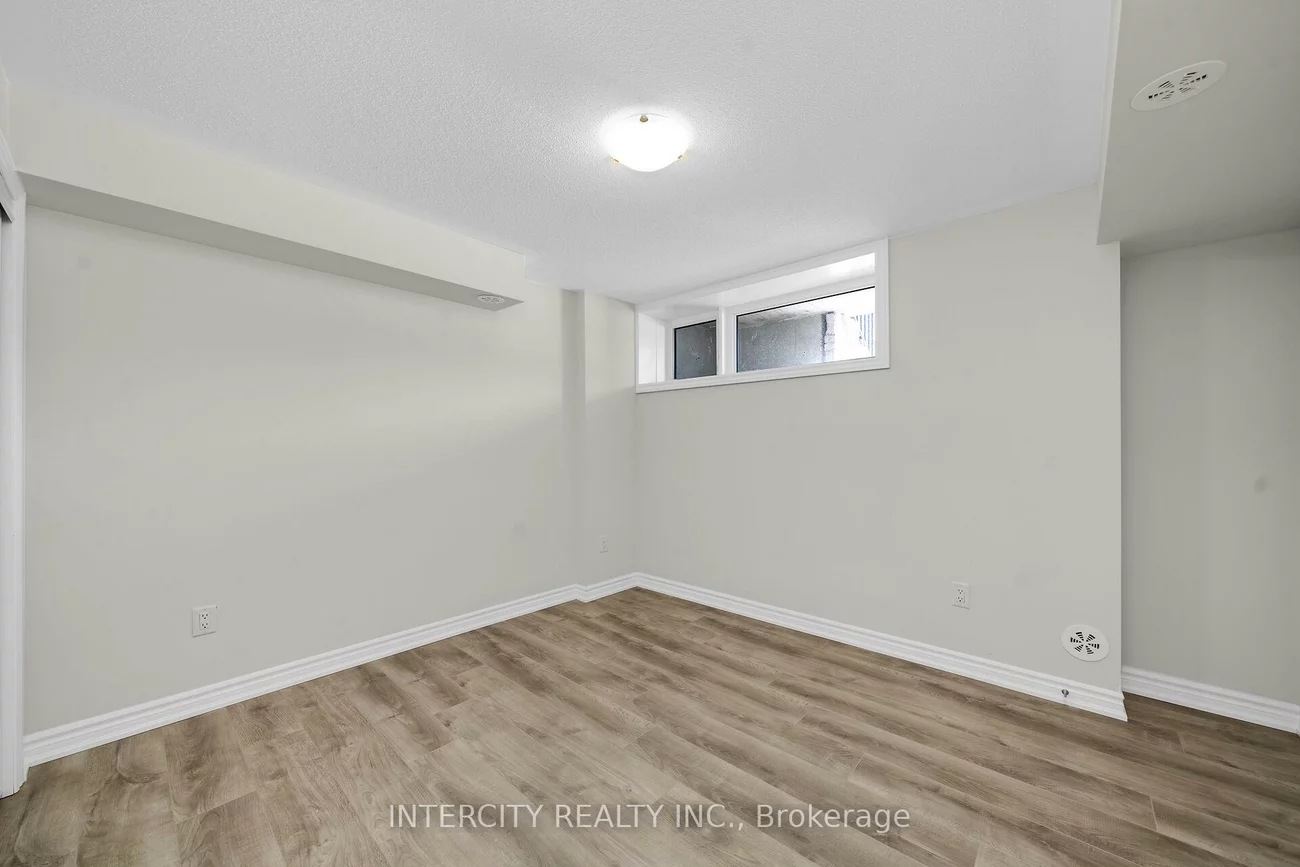 13, Vibrant, Rural Caledon, Caledon