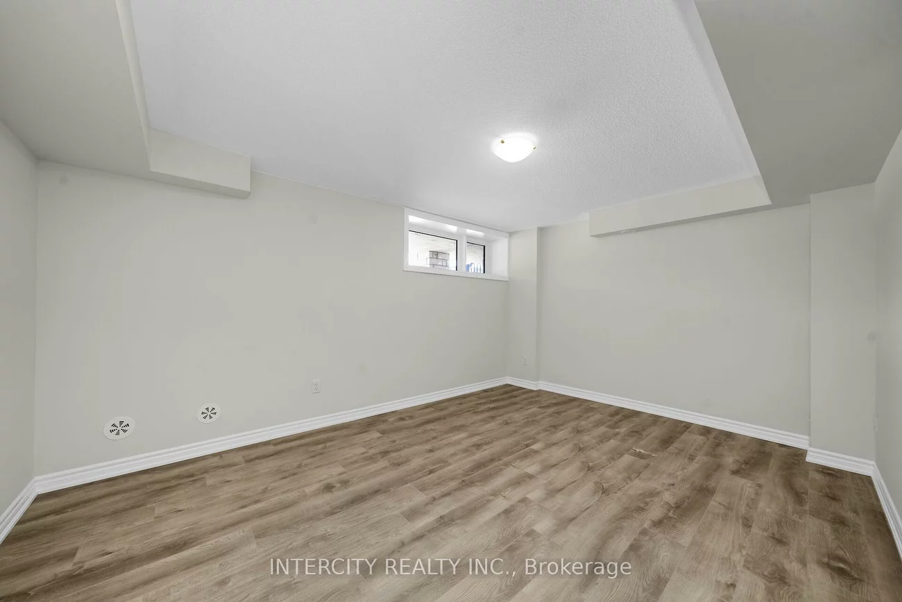 13, Vibrant, Rural Caledon, Caledon