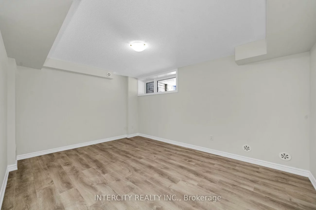 14, Flourish, Rural Caledon, Caledon