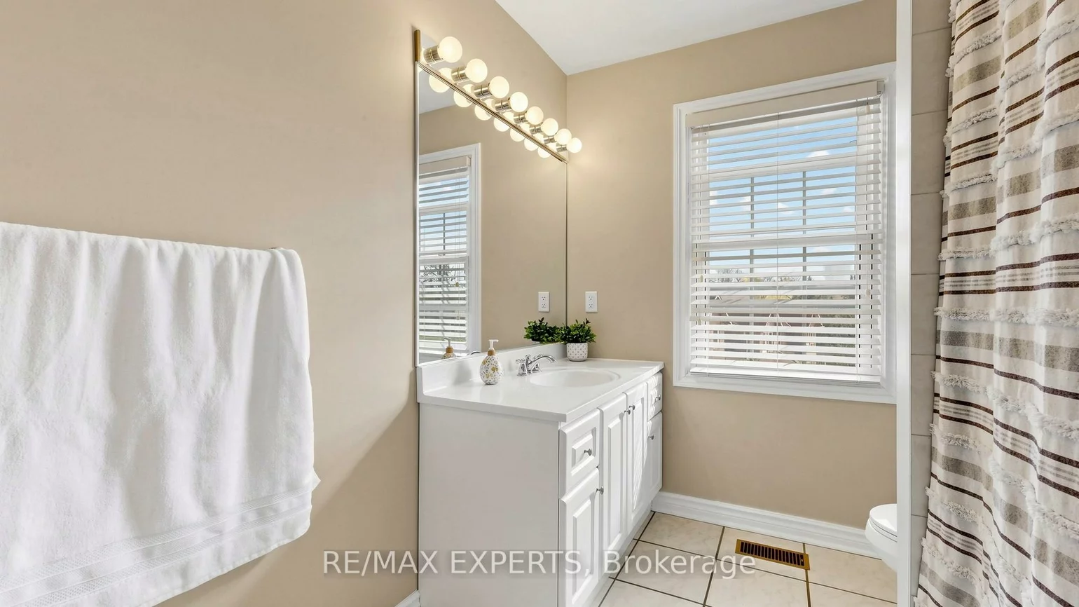 7, Warbrick, Bolton North, Caledon