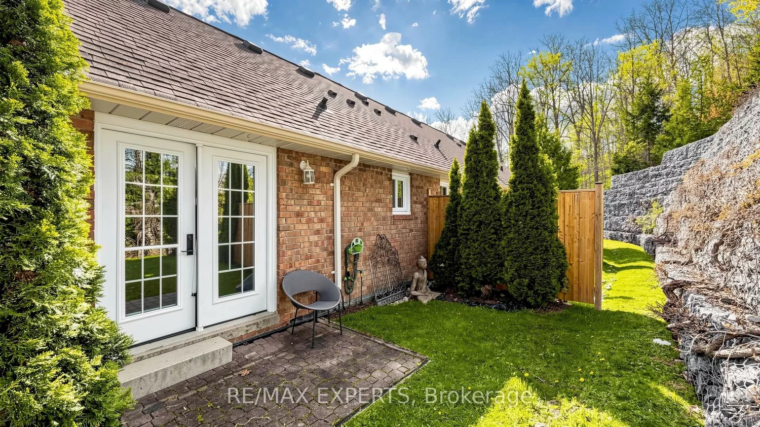 7, Warbrick, Bolton North, Caledon
