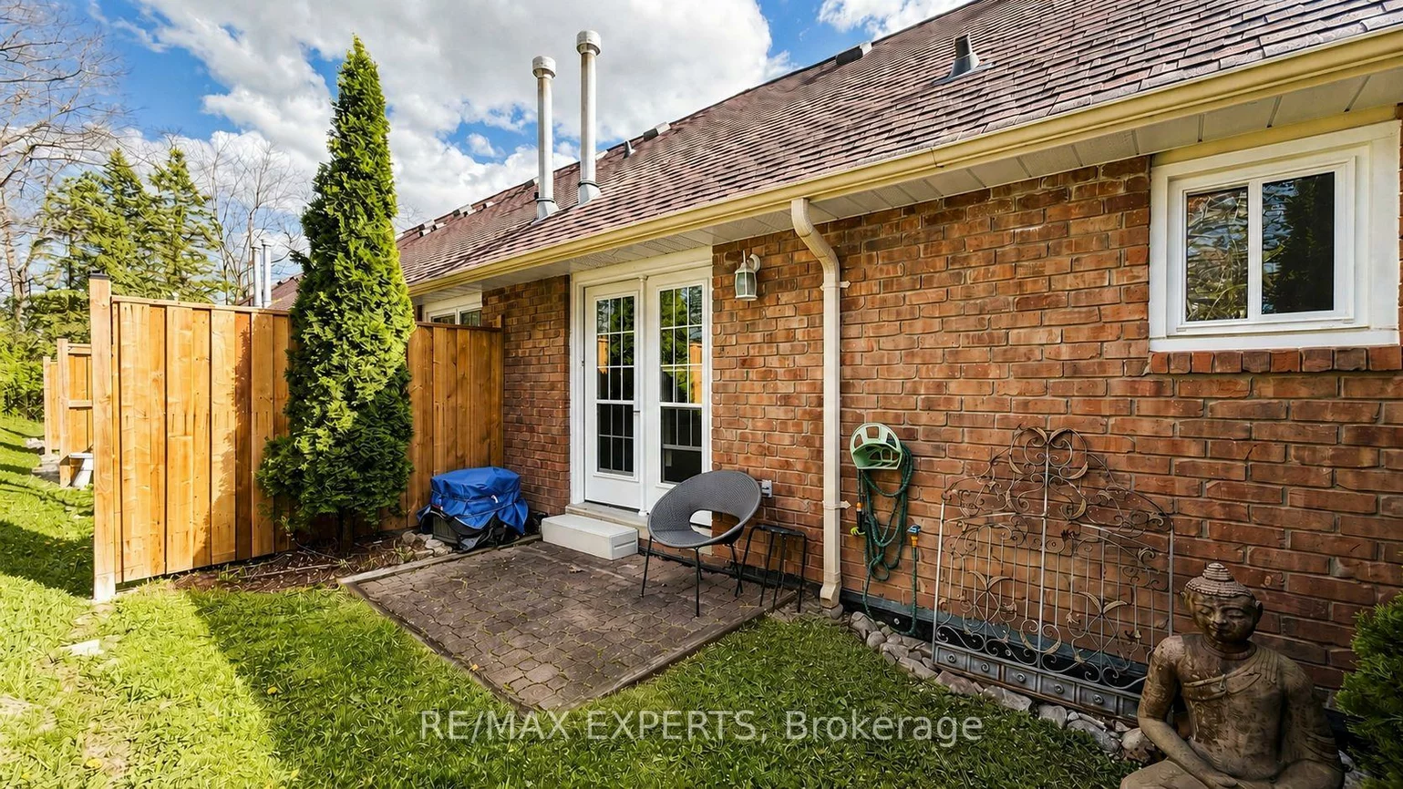 7, Warbrick, Bolton North, Caledon