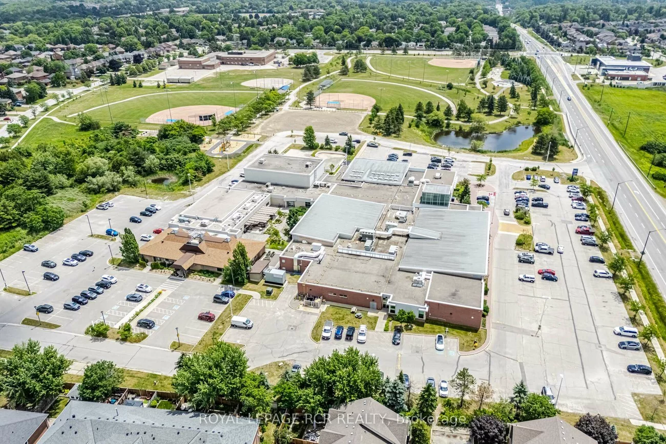 31, Alderbrook, Bolton North, Caledon
