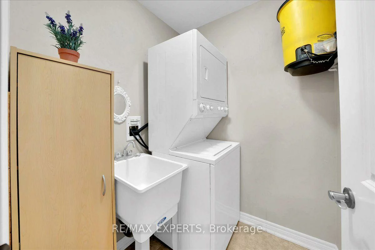 60, Ann, Bolton West, Caledon