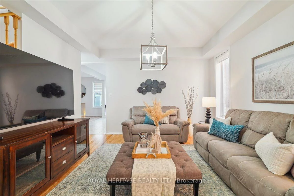 166, Olive, Holland Landing, East Gwillimbury