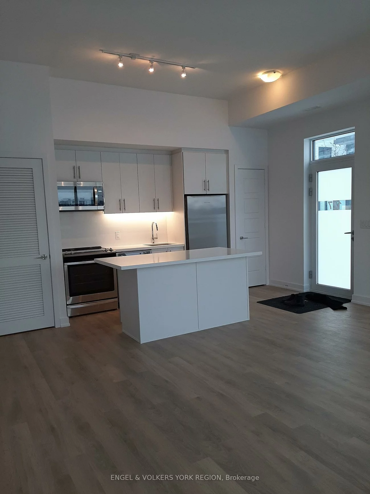 331, Broward, Rural Innisfil, Innisfil