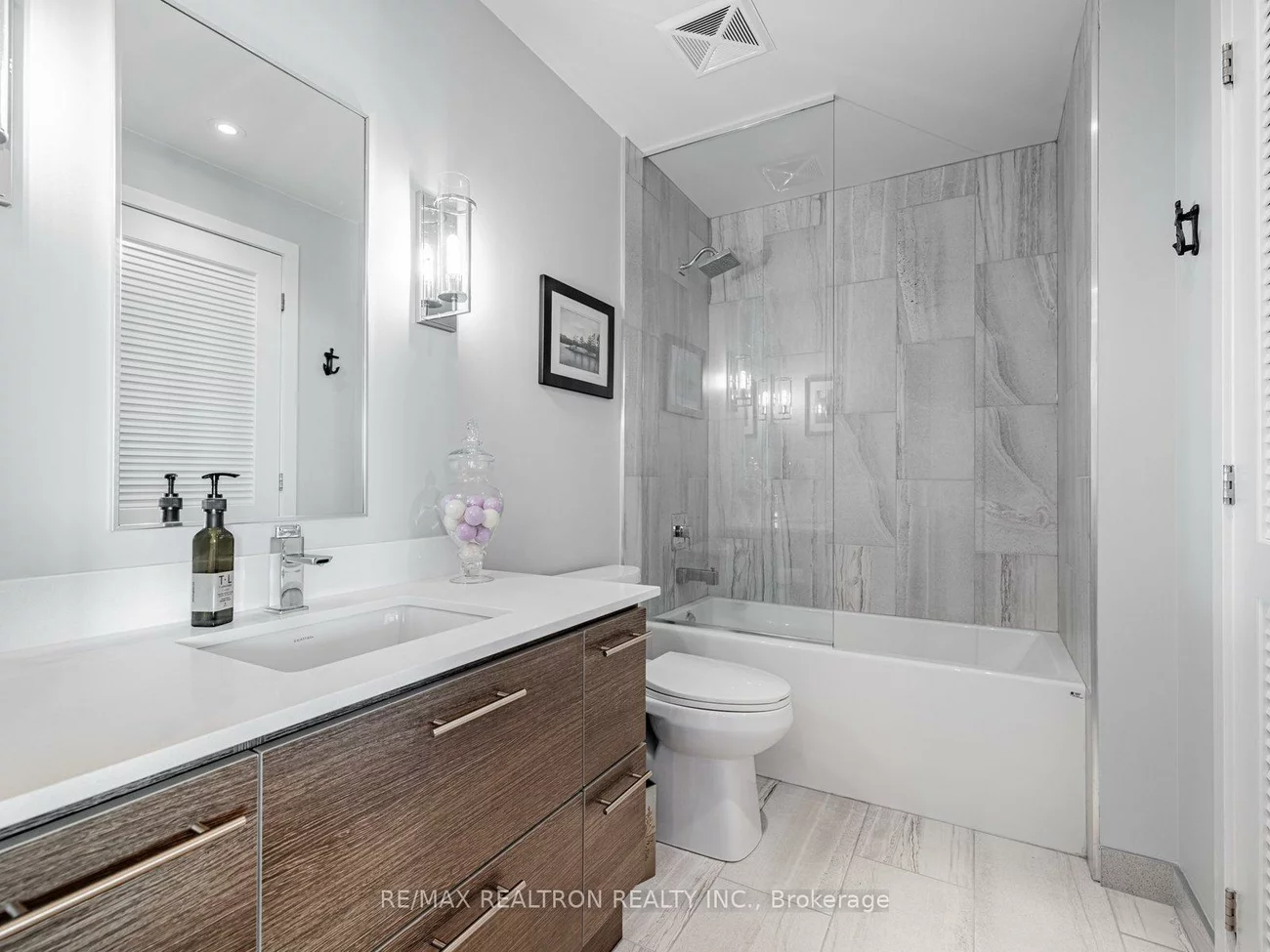 241, Sea Ray, Rural Innisfil, Innisfil