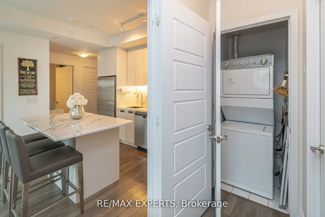 301, Sea Ray, Rural Innisfil, Innisfil