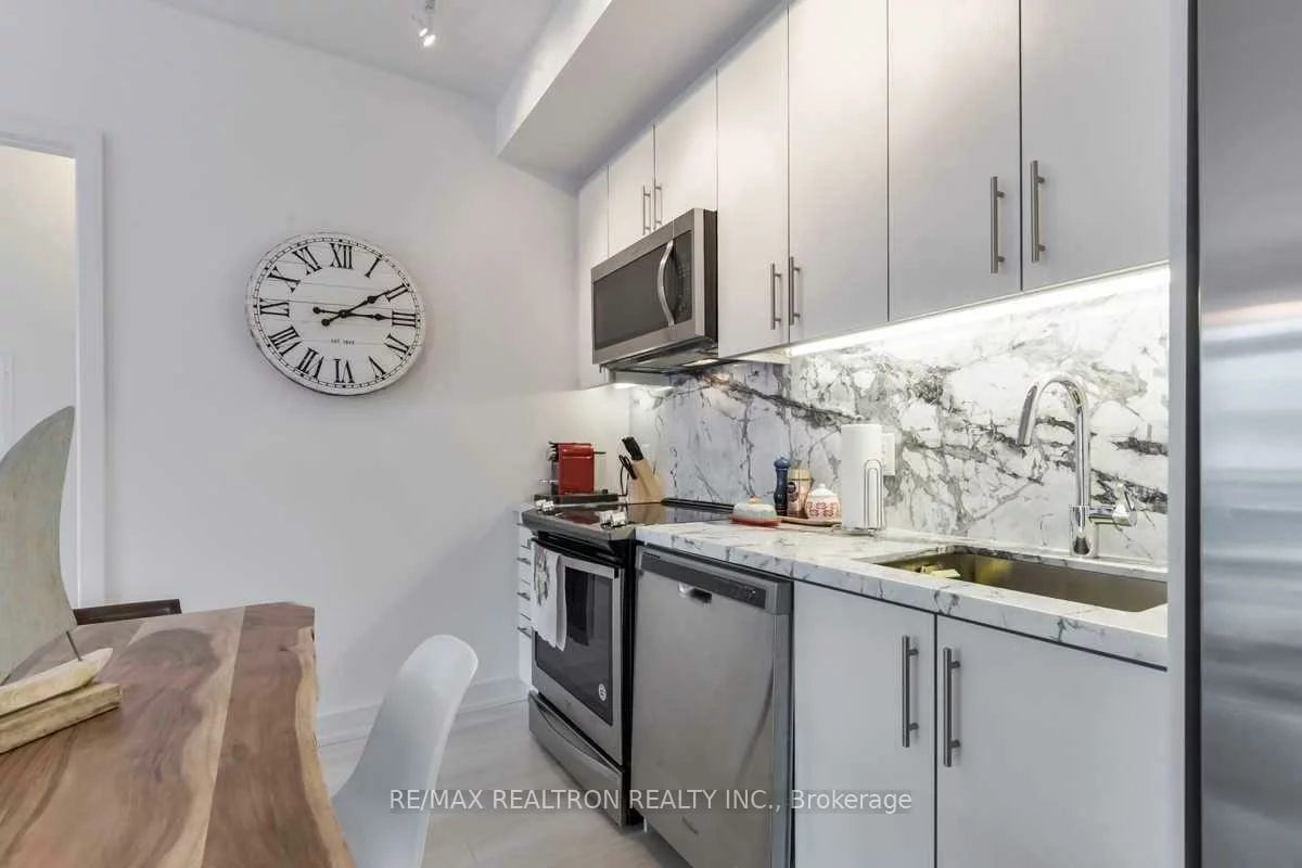 301, Sea Ray, Rural Innisfil, Innisfil