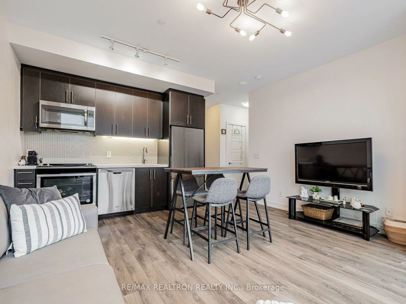 301, Sea Ray, Rural Innisfil, Innisfil