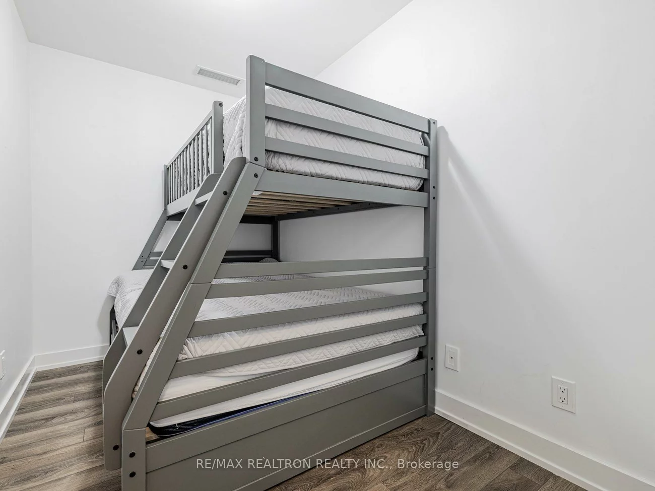 301, Sea Ray, Rural Innisfil, Innisfil