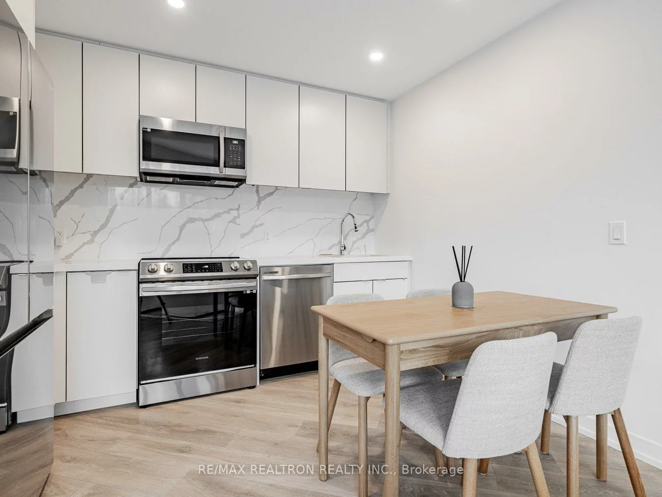 415, Sea Ray, Rural Innisfil, Innisfil