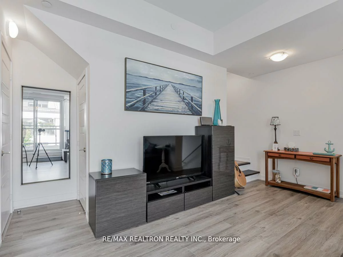 247, Broward, Rural Innisfil, Innisfil