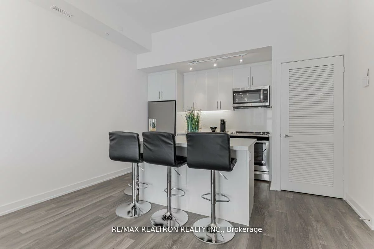 303, Broward, Rural Innisfil, Innisfil