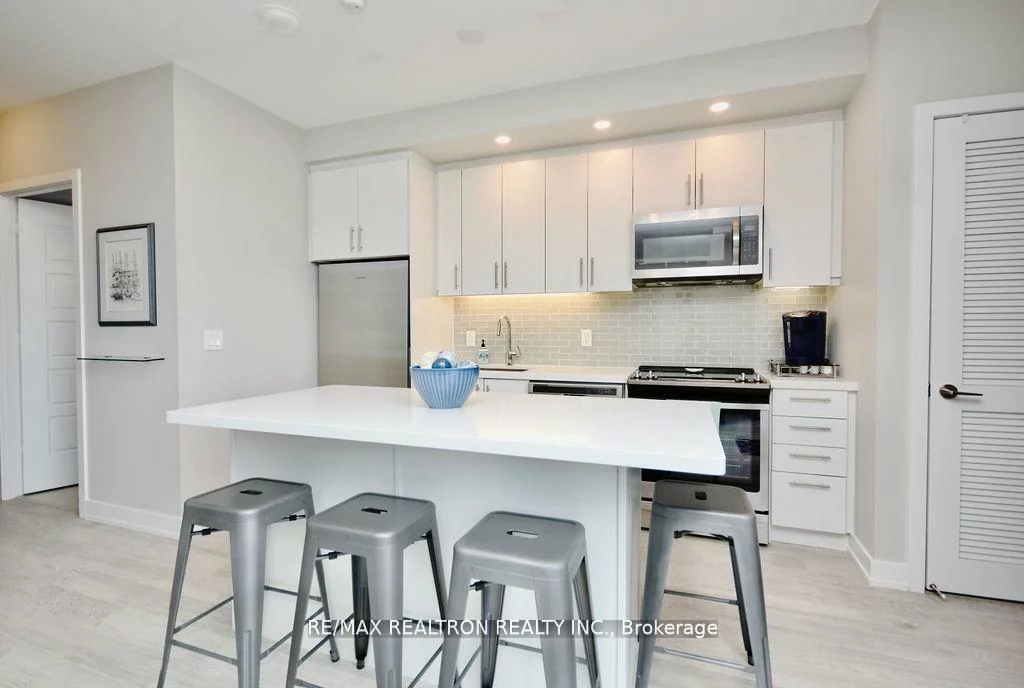 301, Sea Ray, Rural Innisfil, Innisfil