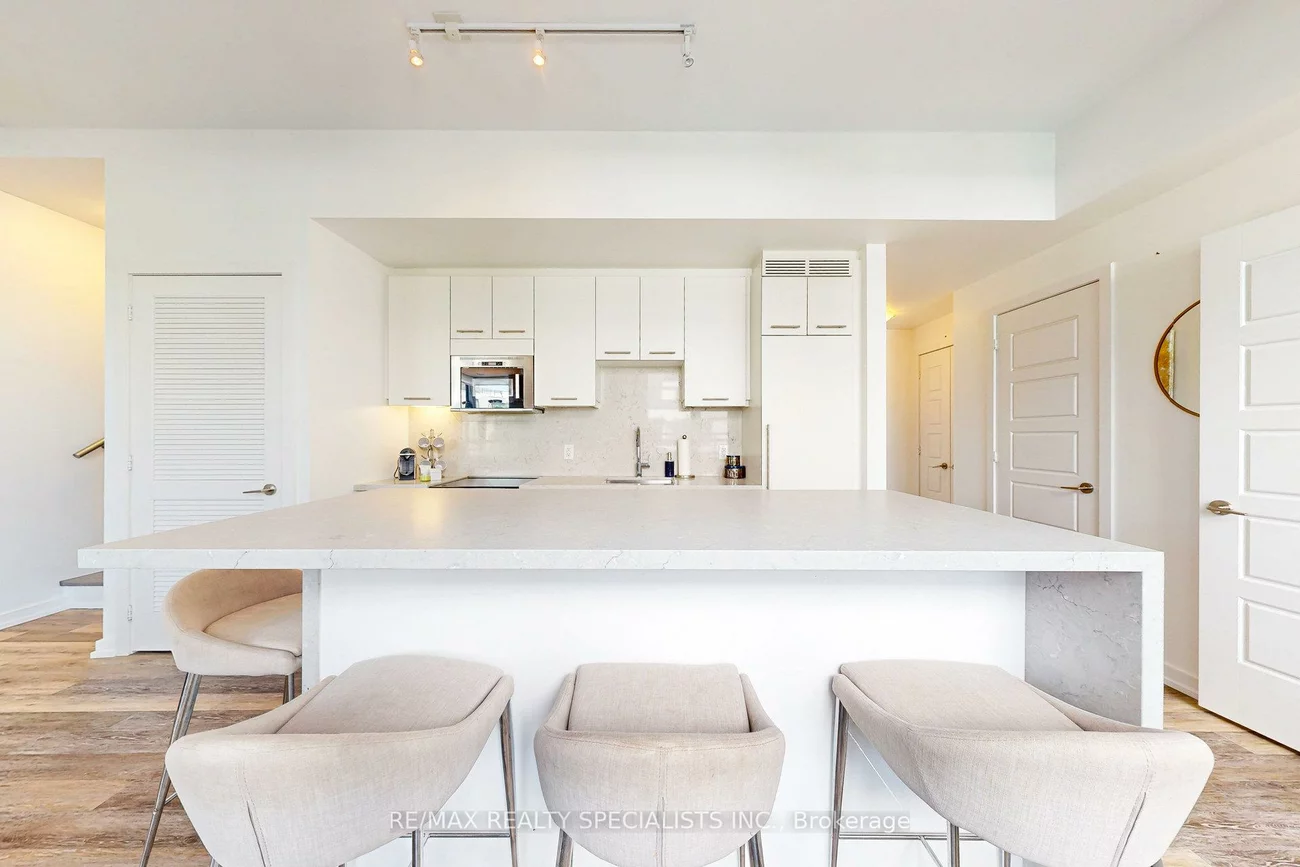 233, Broward, Rural Innisfil, Innisfil