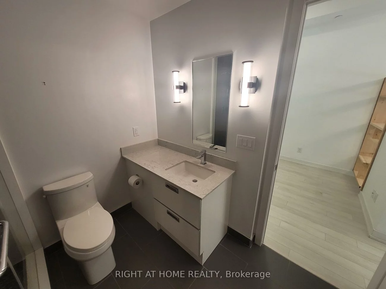 247, Broward, Rural Innisfil, Innisfil