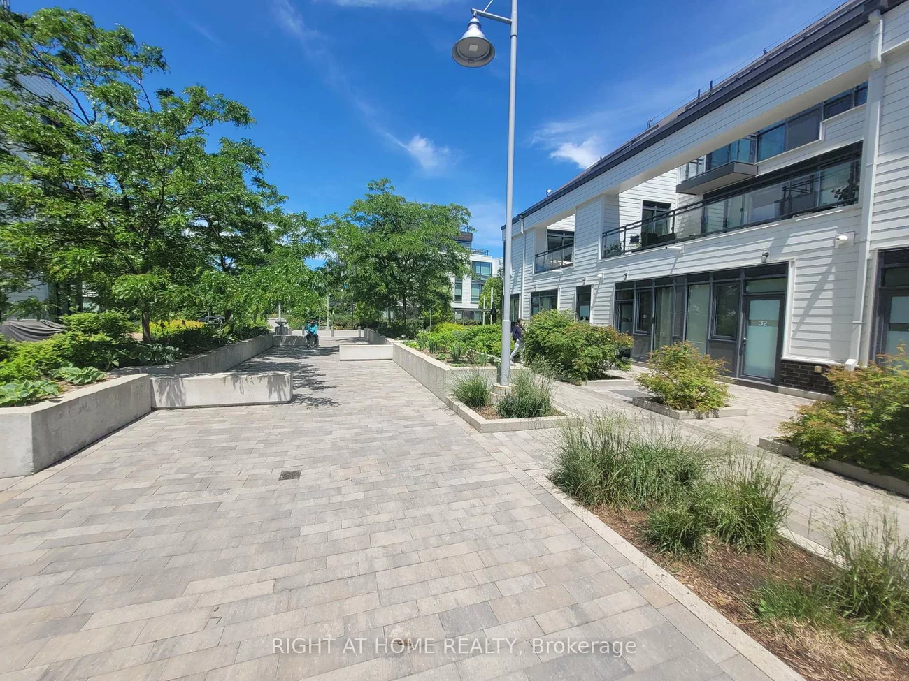 247, Broward, Rural Innisfil, Innisfil