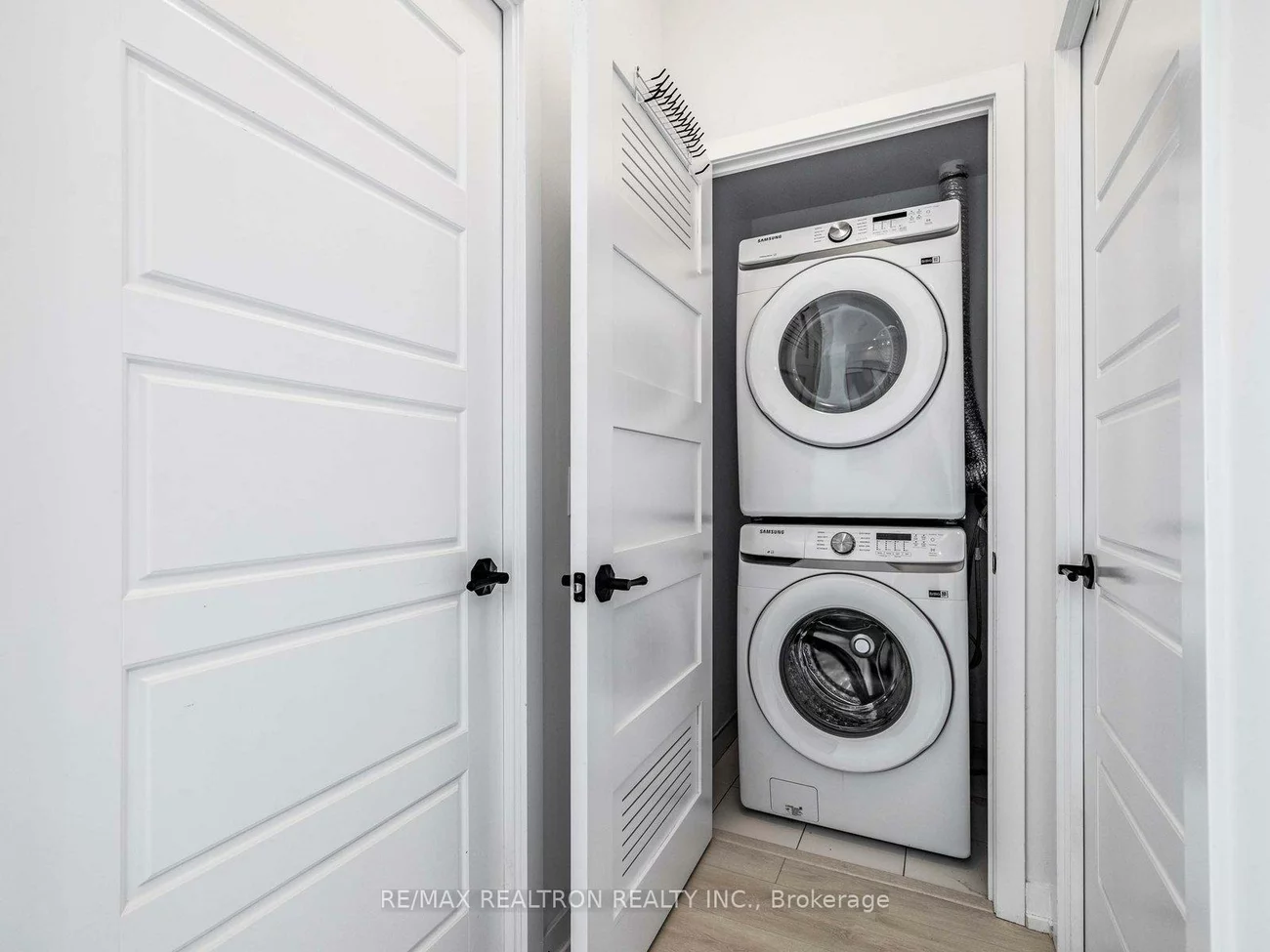 415, Sea Ray, Rural Innisfil, Innisfil