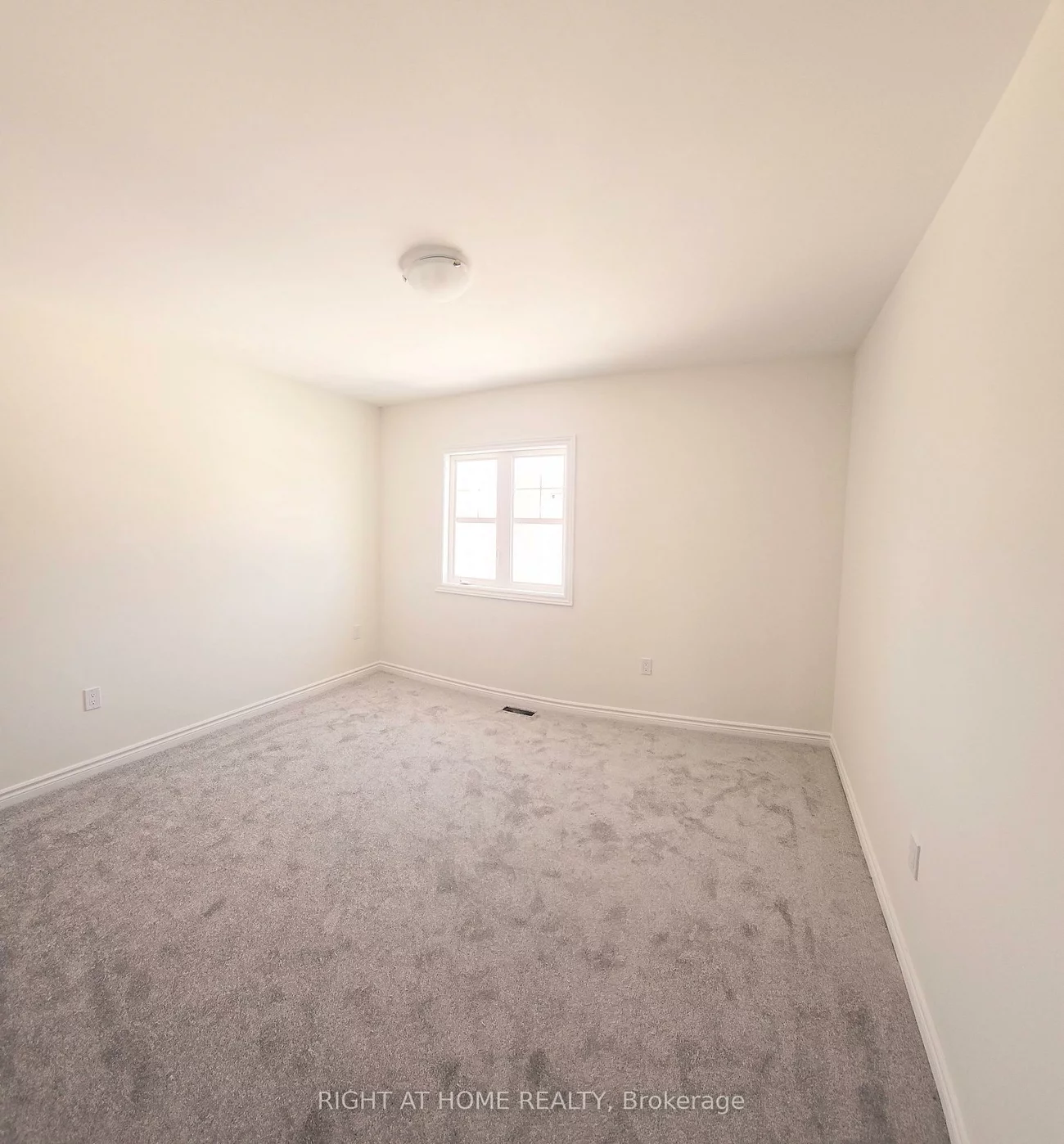 16, Ravenscraig, Cookstown, Innisfil