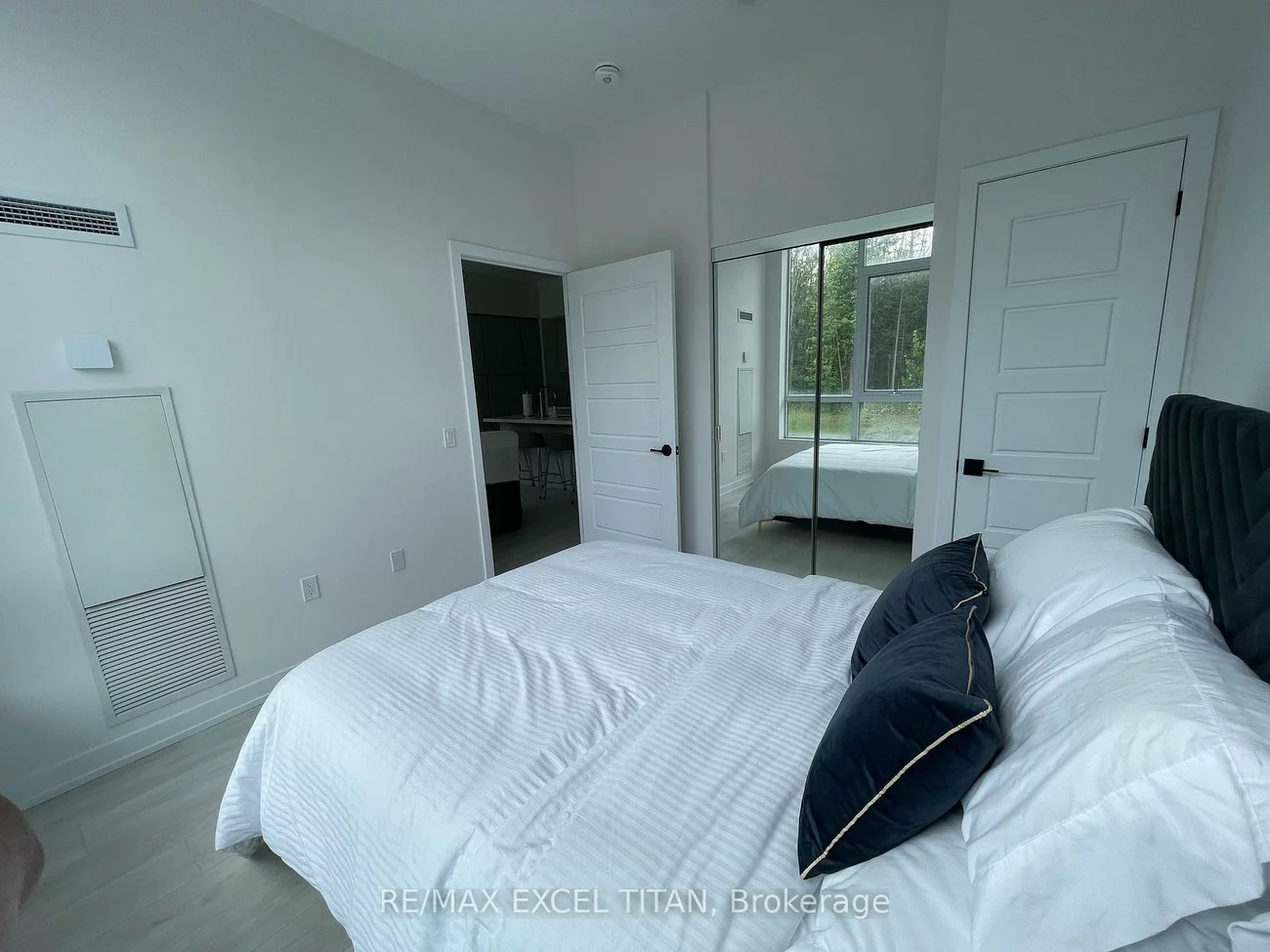 415, Sea Ray, Rural Innisfil, Innisfil