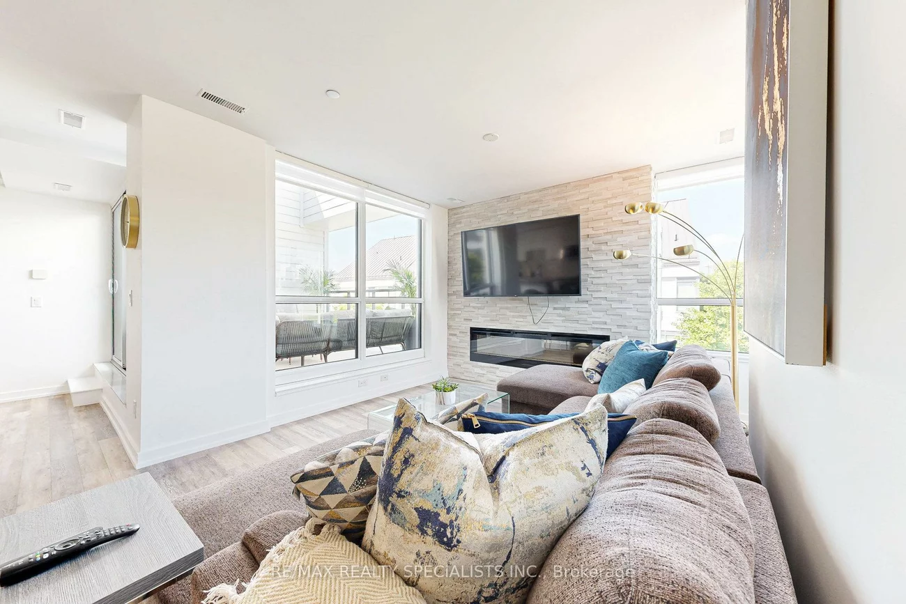 233, Broward, Rural Innisfil, Innisfil