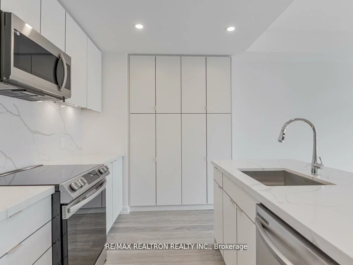 415, Sea Ray, Rural Innisfil, Innisfil