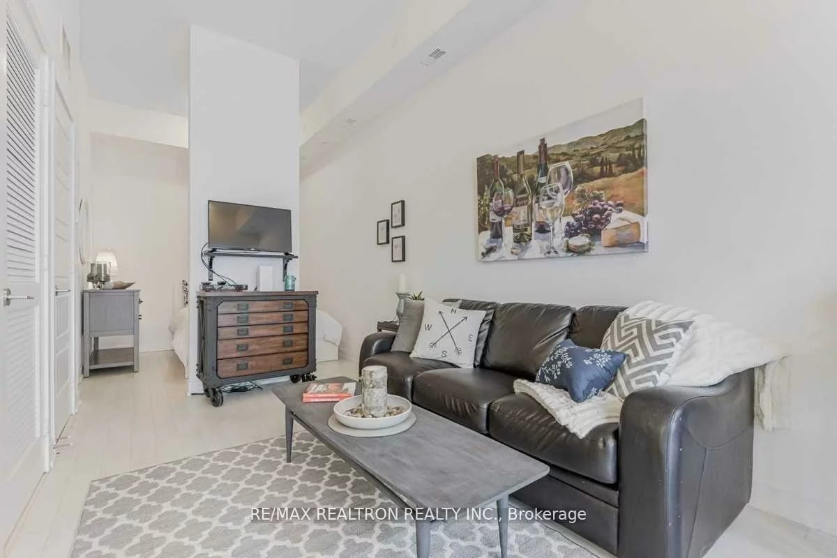 247, Broward, Rural Innisfil, Innisfil