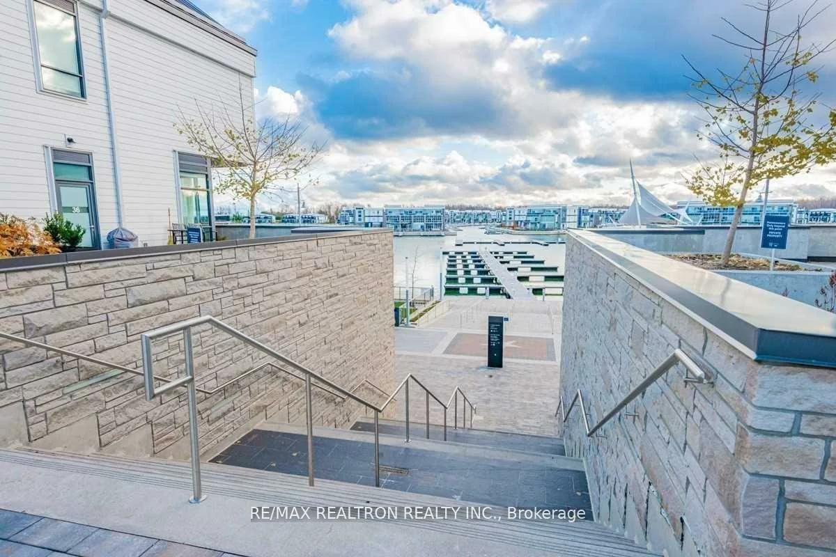 247, Broward, Rural Innisfil, Innisfil