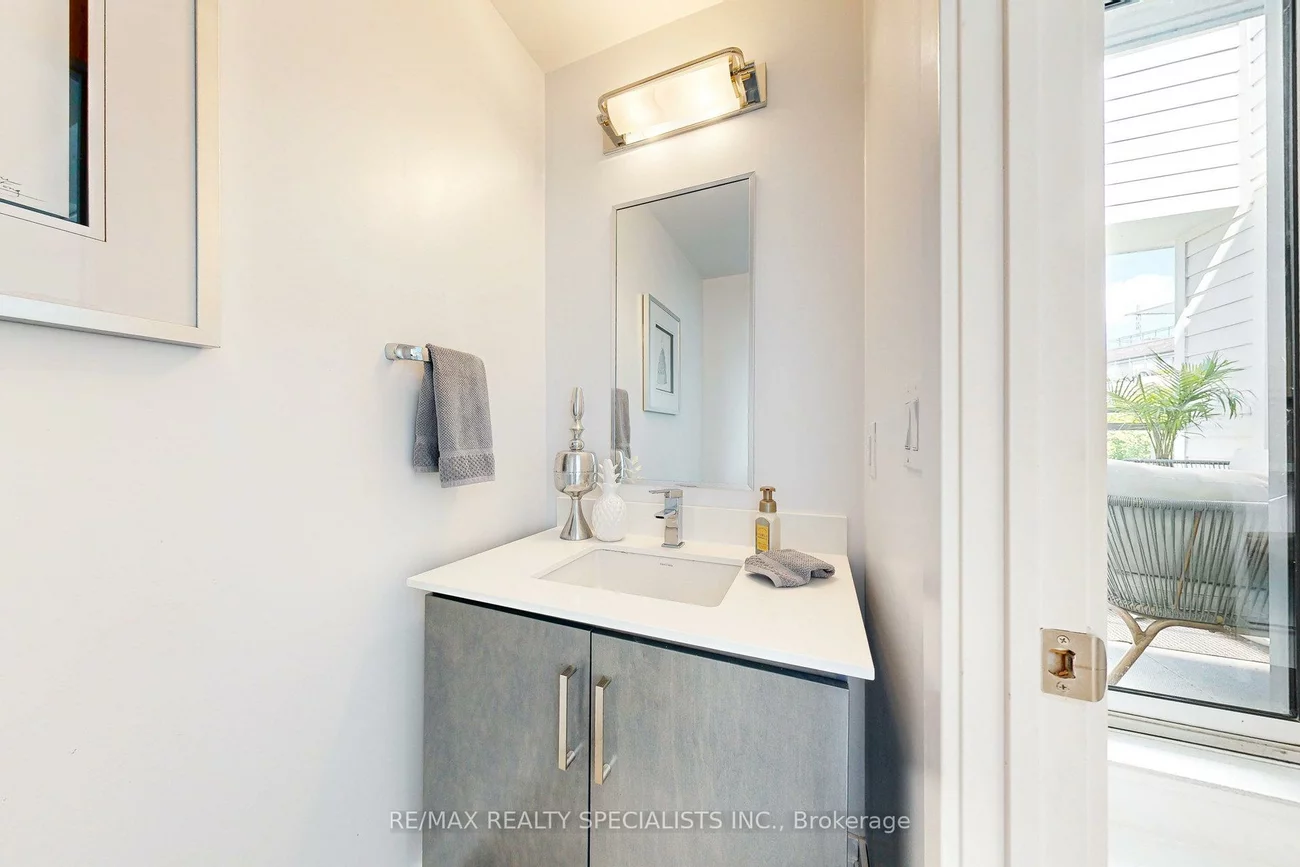 233, Broward, Rural Innisfil, Innisfil