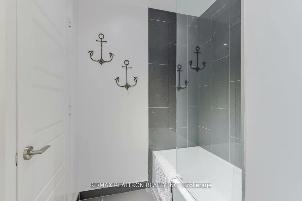 247, Broward, Rural Innisfil, Innisfil