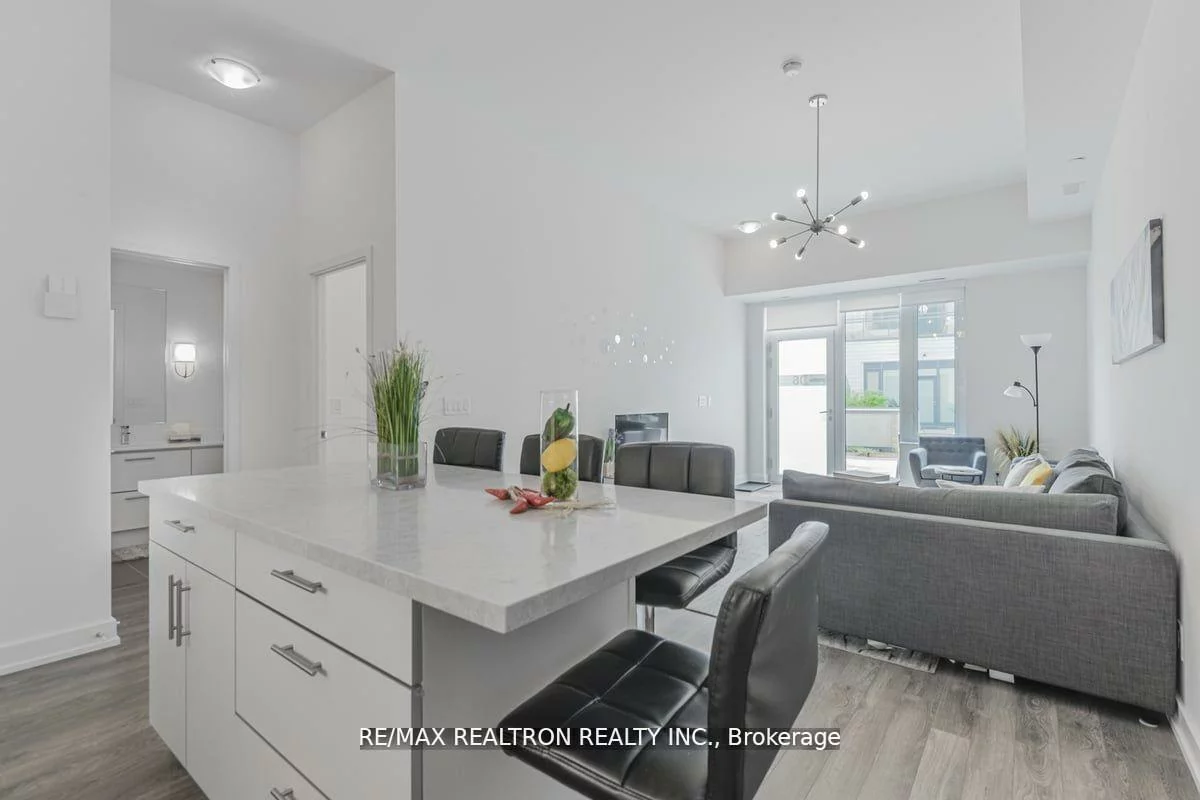 303, Broward, Rural Innisfil, Innisfil