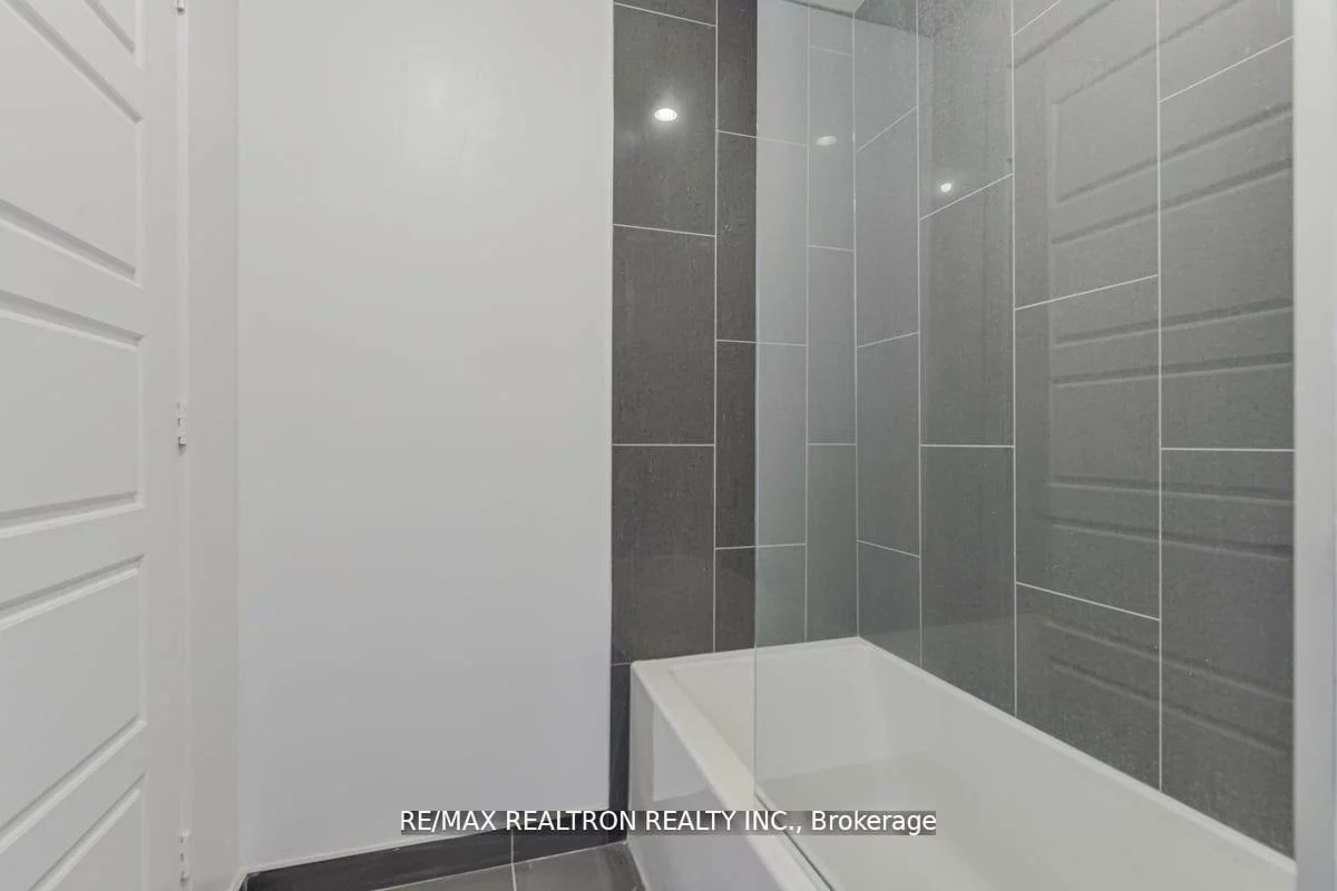 303, Broward, Rural Innisfil, Innisfil