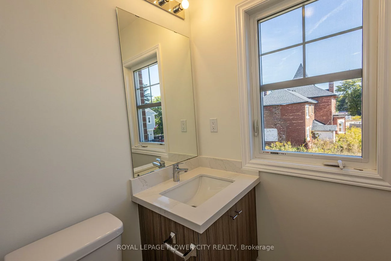 16, Ravenscraig, Cookstown, Innisfil