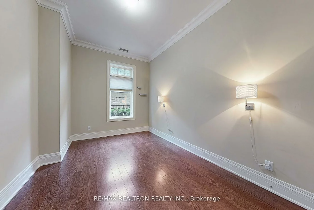 80, Burns, King City, King