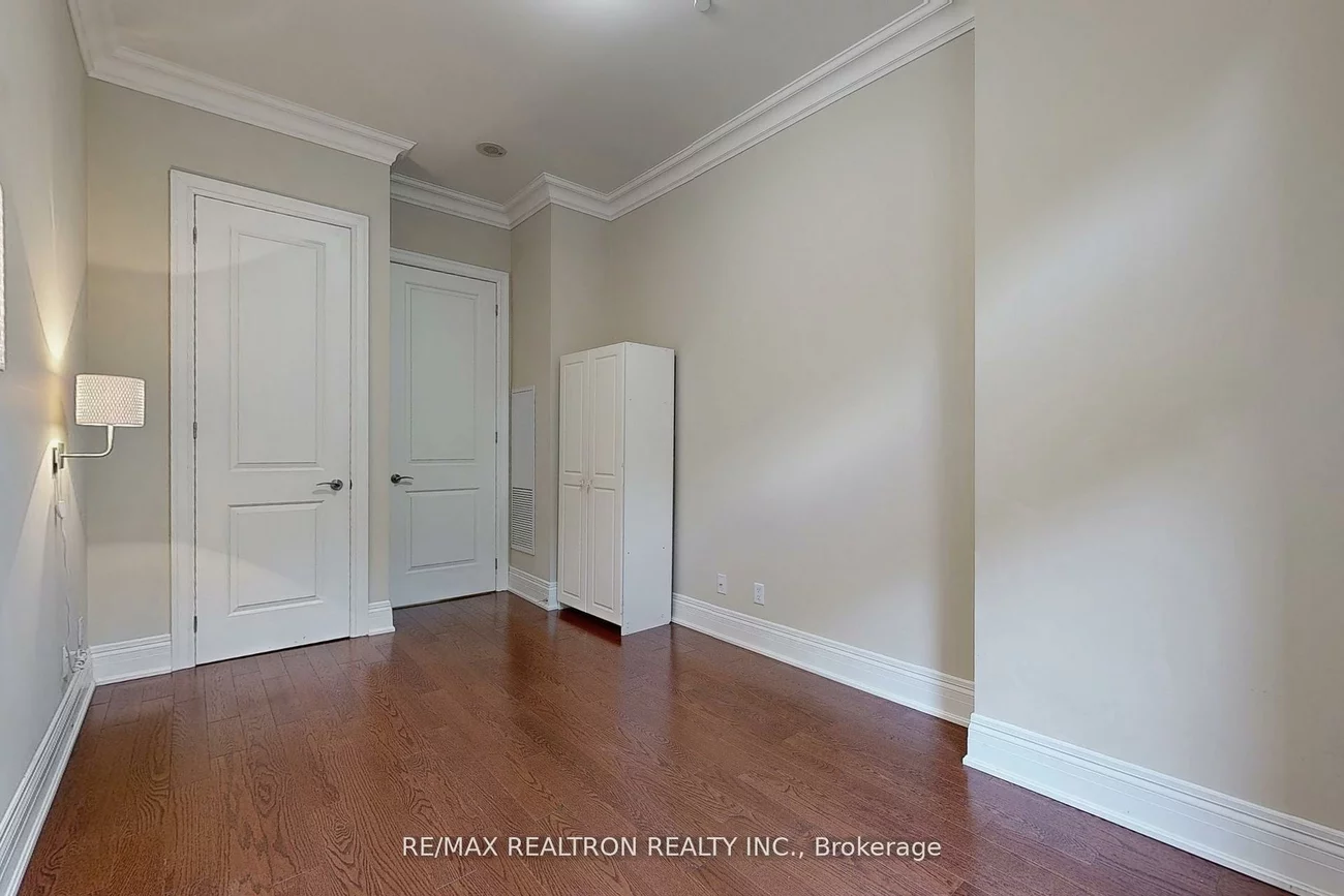 80, Burns, King City, King