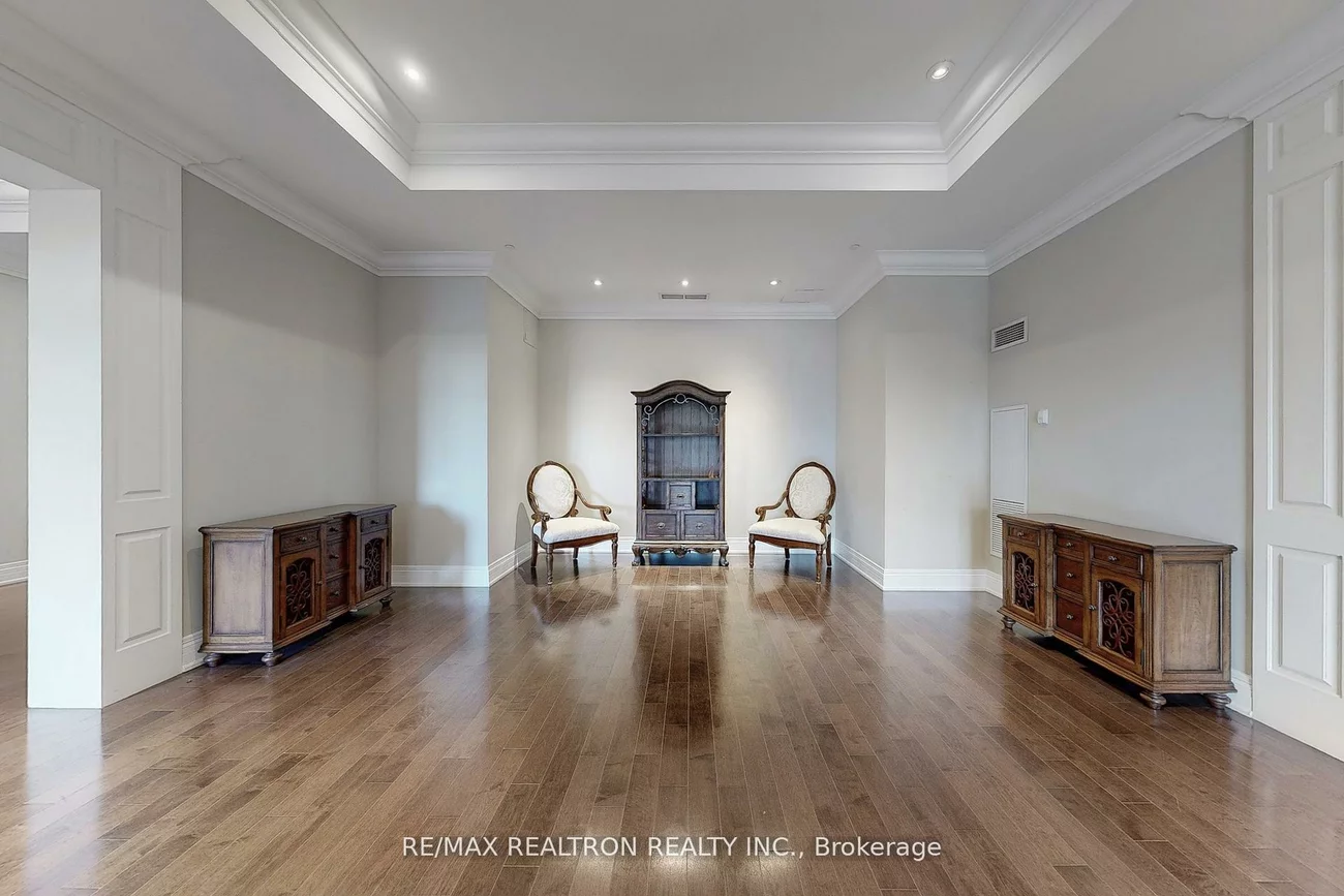 80, Burns, King City, King