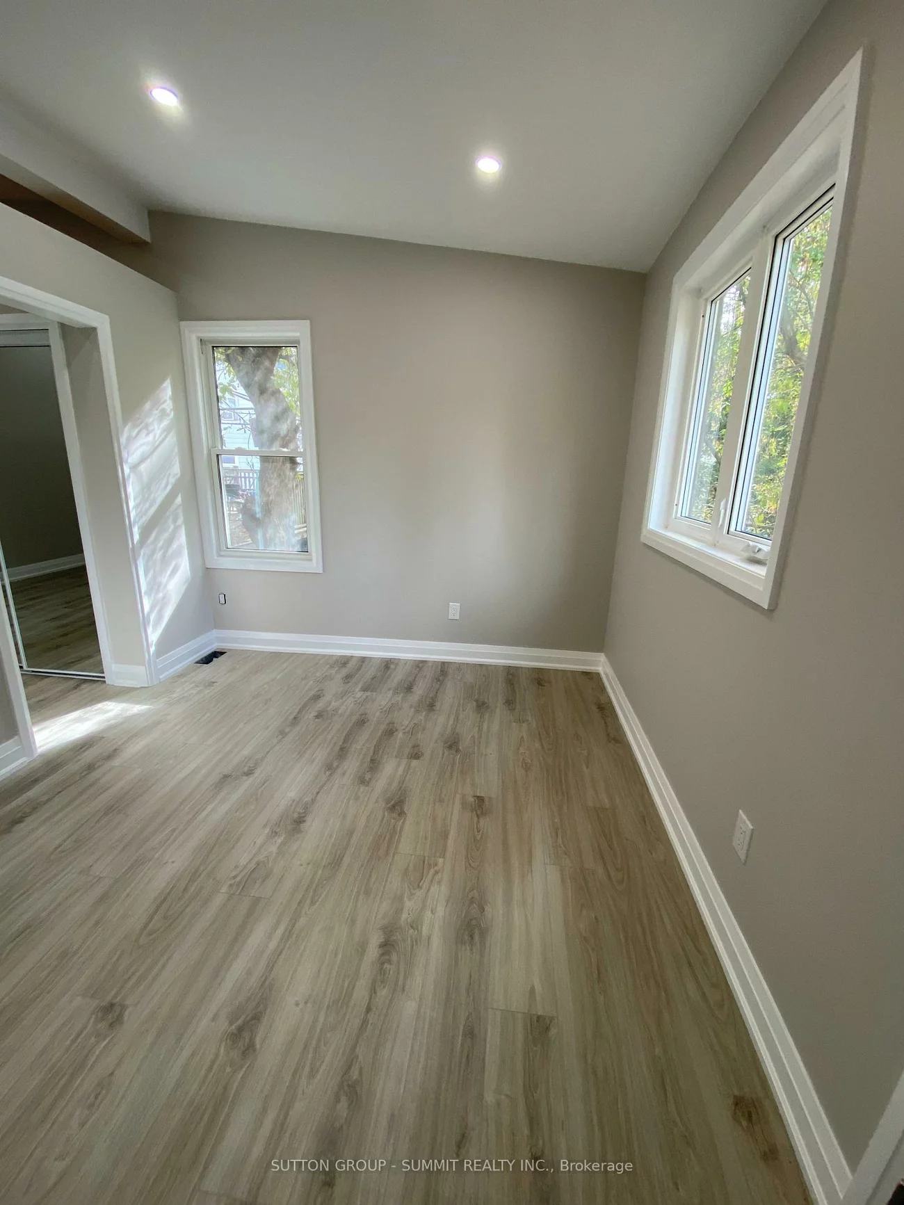 239, MAIN, Schomberg, King