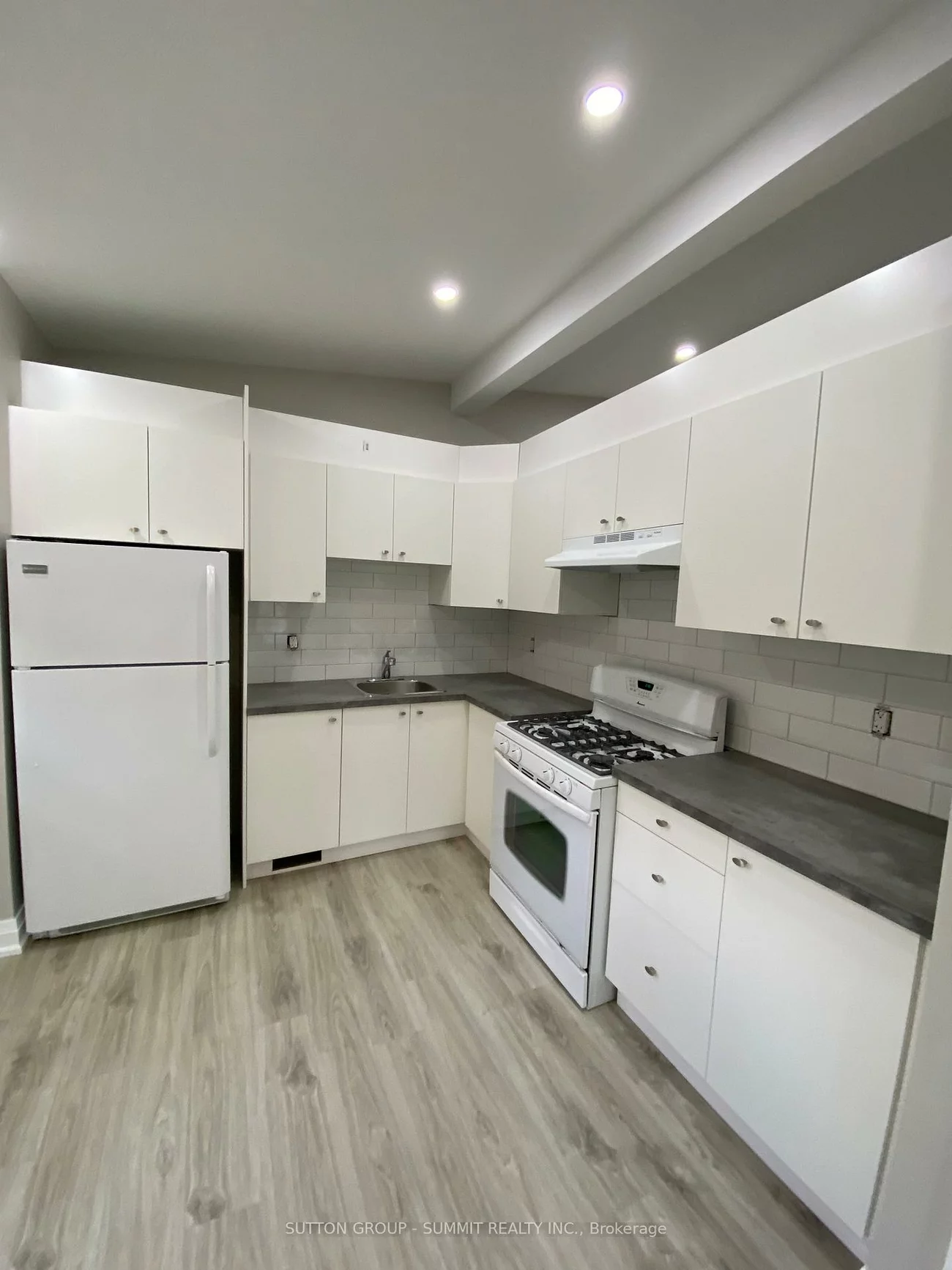 239, MAIN, Schomberg, King