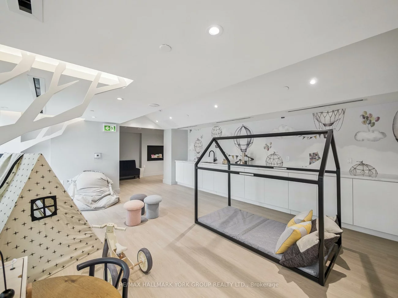 2075, King, King City, King