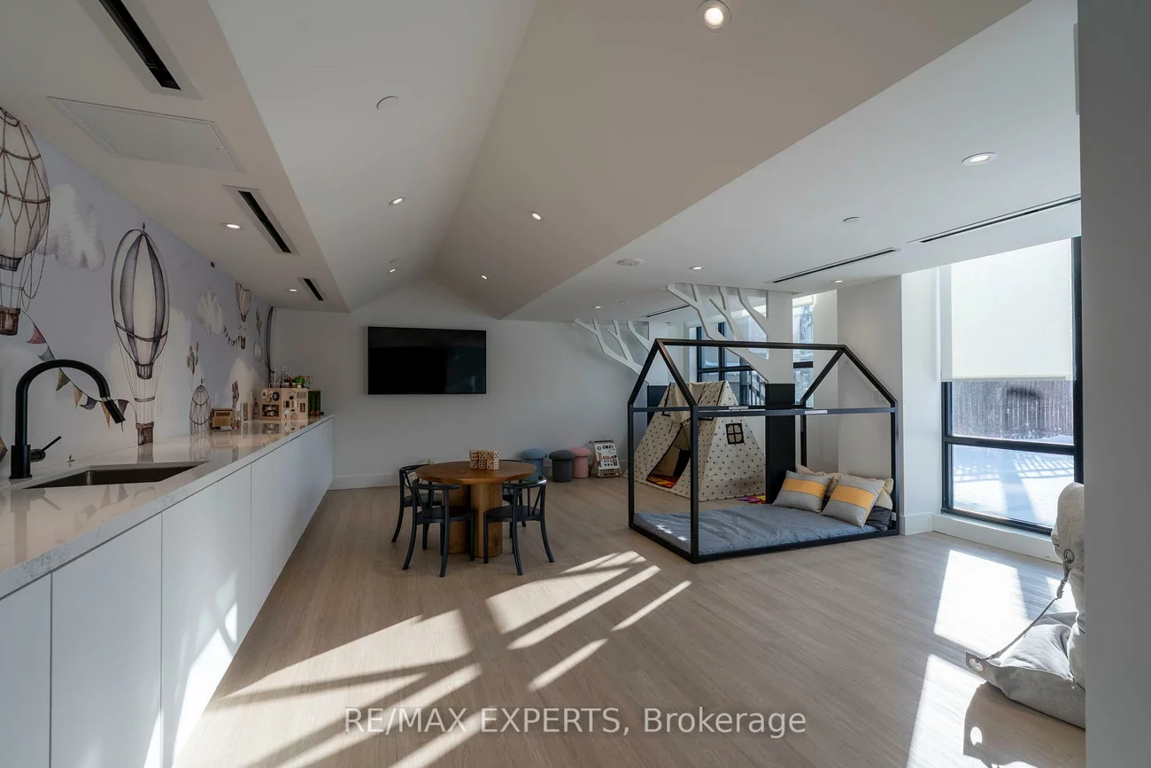 2075, King, King City, King