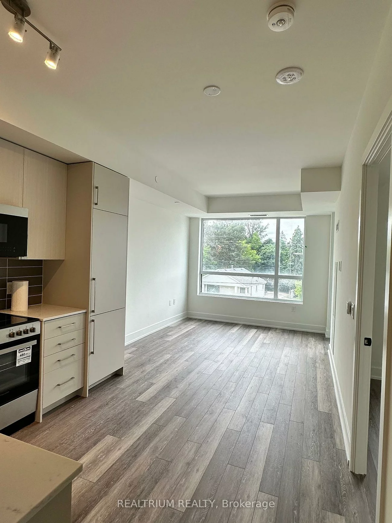 2075, King, King City, King