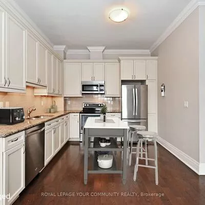 80, Burns, King City, King