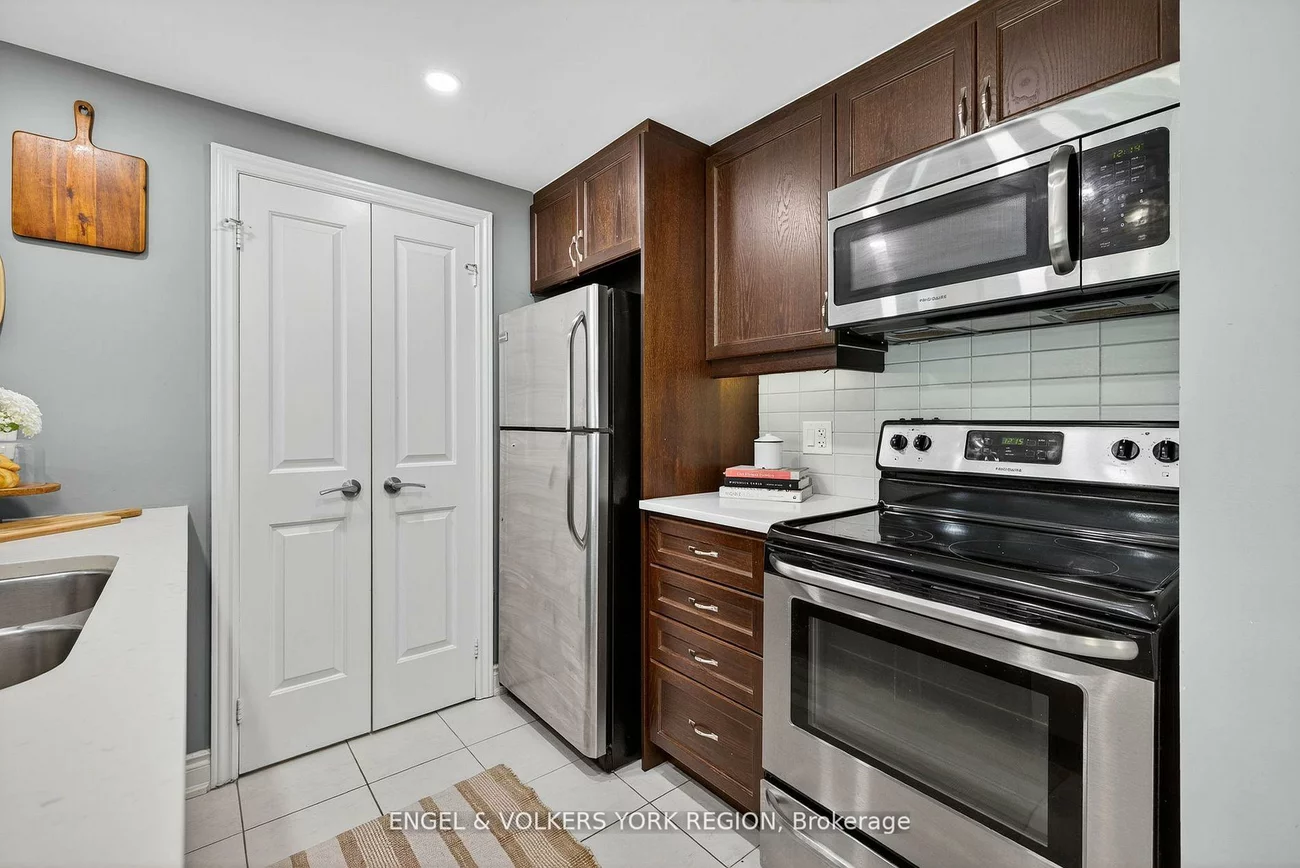 149, Church, Schomberg, King