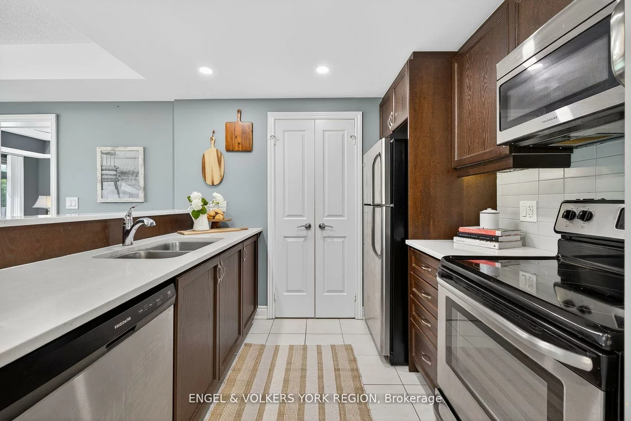 149, Church, Schomberg, King