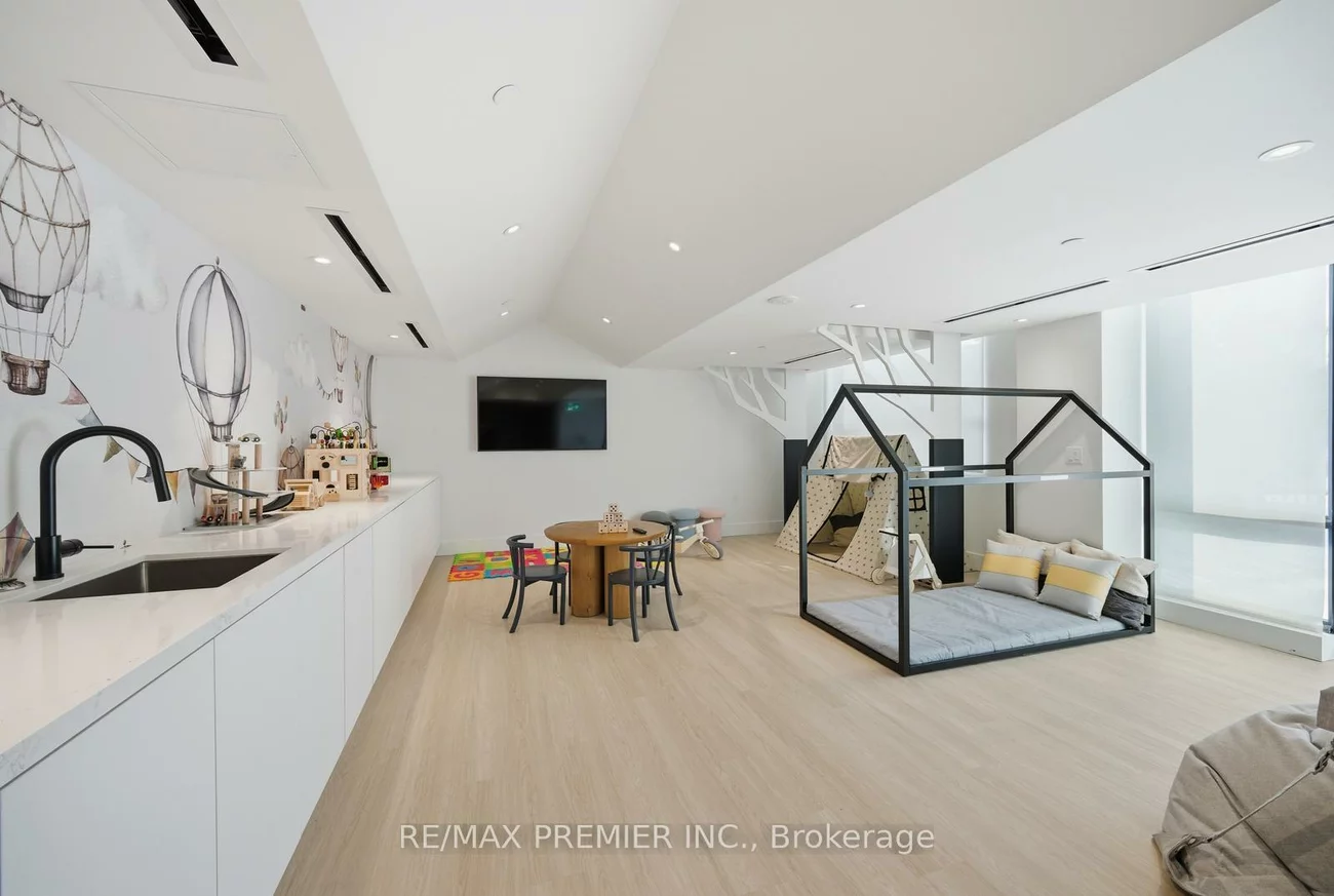 2075, King, King City, King