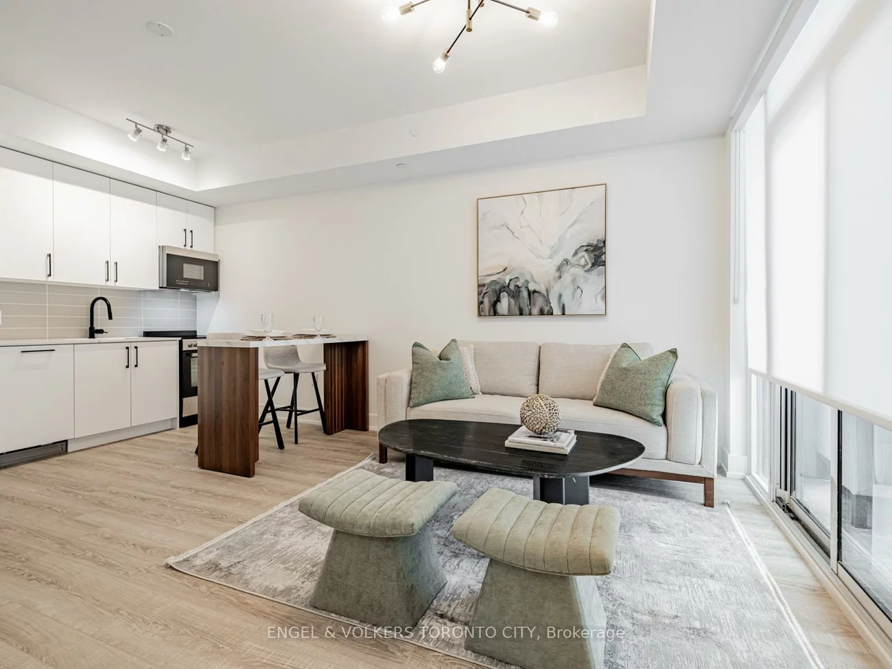 2075, King, King City, King