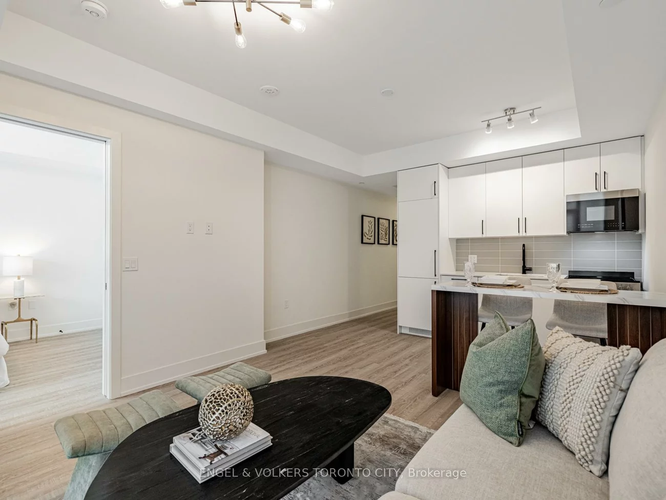 2075, King, King City, King