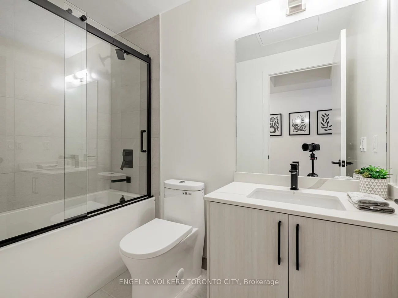 2075, King, King City, King